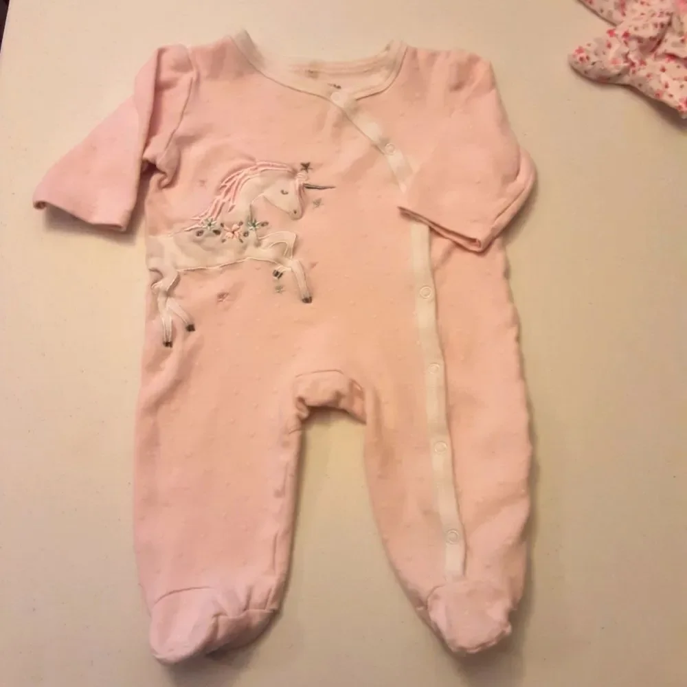 Kyle & Deena and Gerbers Footie Sleepers Unicorns & Flowers Sz 3-6 mo‎